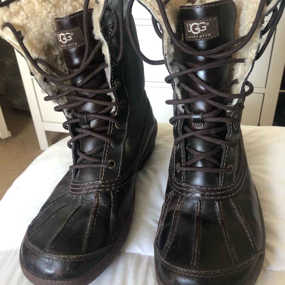 UGG Men Snow Boots Waterproof Windproof  Size 9